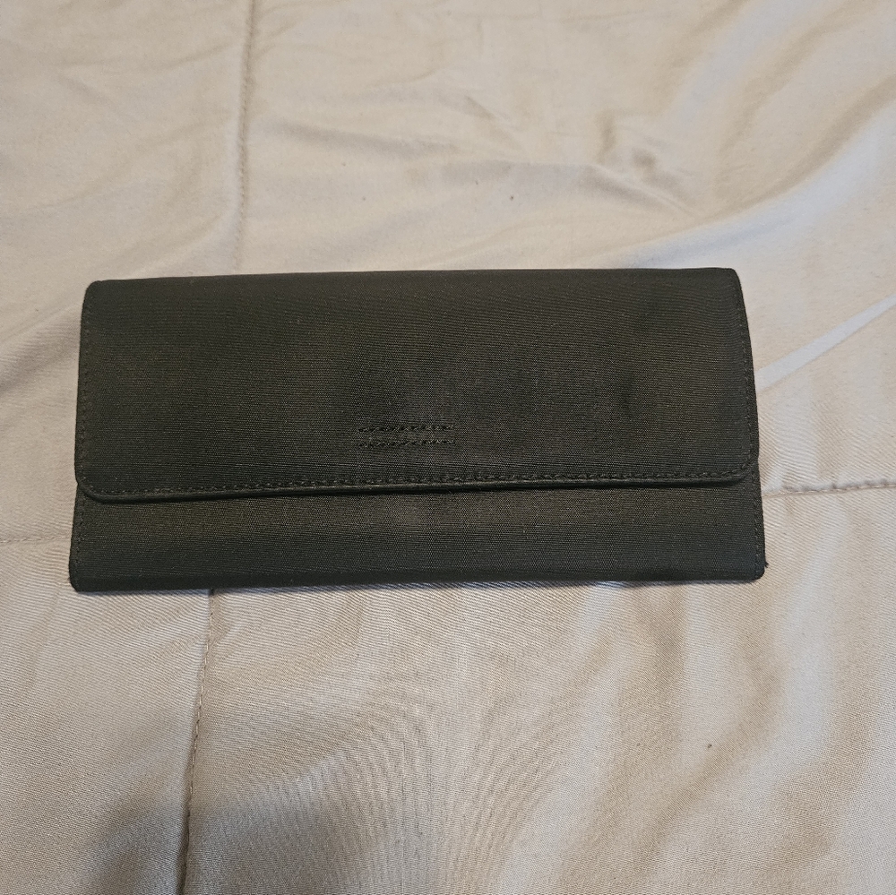 GAP Elegant Black Wallet
